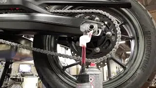 BMW F 750 GS & F 850 GS Installing an automatic chain lubrication system