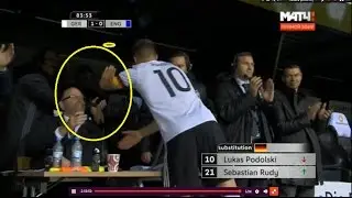 Лукас Подольски ЗАМЕНА  - НЕ ПОЖАЛ РУКУ!!!