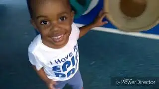 KID PEE'S HE'S PANTS 👖 😳