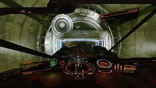 Narrow Station Traffic Collision - Elite Dangerous