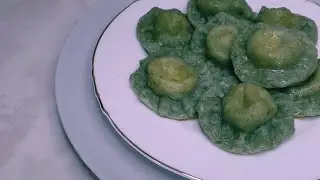 РАВИОЛИ ИЗ ШПИНАТА С РИКОТТОЙ