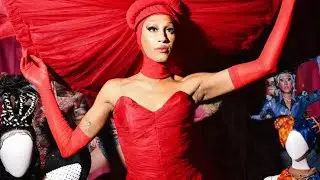 Full Queen's Walk at DragCon LA 2023 