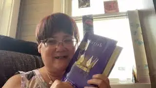 A Sunday Through Tuesday Reading Vlog And Currently Reading Update.