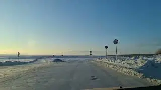 Ледовая переправа Якутск-Нижний Бестях