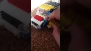 Помыл машину трусами