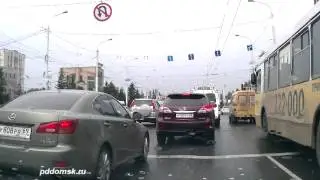 Омск. Lexus IS250 защемился