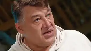 "А вы как  думаете?" (будет ли в  самолете  лишь один пилот, или не будет никого?)