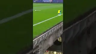 Cette pelouse se range sous le terrain de foot ! 😯⚽️ 