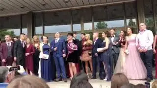 Абитуриентите на ПХГ,,Св. св. Кирил и Методий“ – випуск 2019 - 12 а