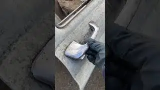 Снятие ручки двери ГАЗ 21