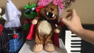 (Gemmy) NEW Halloween 2018 Animated Pop And Lock Dracula Vampire Squirrel - Good Feeling