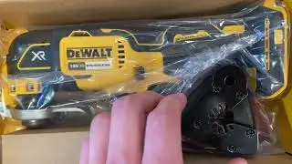 DeWalt DCS355N 18V Xr Brushless Oscillating Multi-Tool Body Only Unboxing
