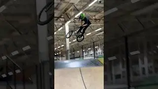 Slow Barspin🐌 #bmx #shorts