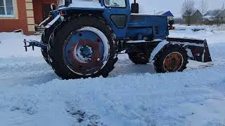 уборка снега трактором ЛТЗ 55