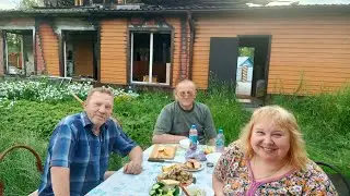 Мукбанг 🥘 Едим в огороде у Коттеджа после пожара  Асмр Застолье