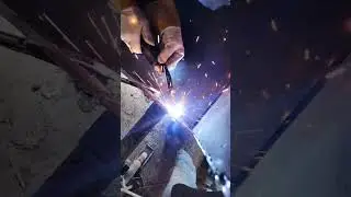 Welding The Bottom Plate In #lmcs