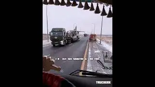 Самолёт кабину крылом задел. 