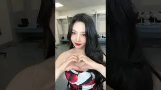 ReVeluv •• 𝕃𝕠𝕧𝕖 𝕞𝕖 𝕥𝕠𝕠 ( σ̴̶̷̤ .̫ σ̴̶̷̤)💚#레드벨벳 #RedVelvet#조이 #JOY#코스믹 #Cosmic#KMEGACONCERT