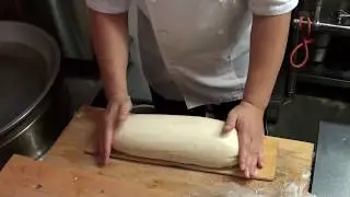 Japanese cuisine and chef's technique:Sharpened noodles