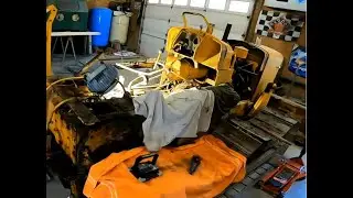 John Deere 350B - Dash Board and Clutch levers