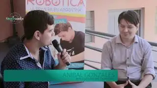 Nota a Daniel Pauluk creador de la Creador de la Superselfie el celular gigante para fiestas