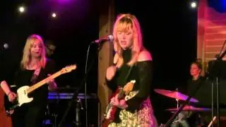 Bleached - 'Dead in Your Head' (Live in Vancouver)