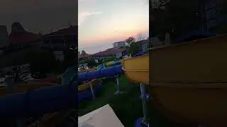 Катаюсь с самой высокой горки в аквапарке Аква Лоо в Сочи. #шортс #аквапарк #сочи #video