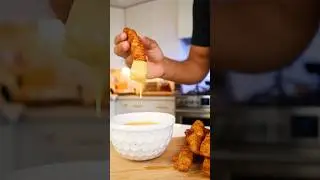 NUGGETS GIGANTE COM QUEIJO!