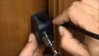Универсальный замок для раздвижных дверей 88000302, 88000303