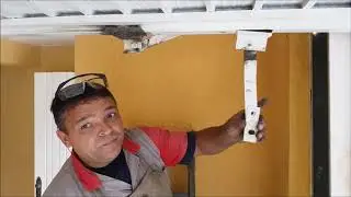 COMO BALANCIAR E CONSERTAR PORTÃO BASCULANTE - Assista ate o final pra ver como era e como ficou. 😉😉