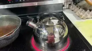 Kettle to boil water #kettle #sound #shorts #water #kitchen