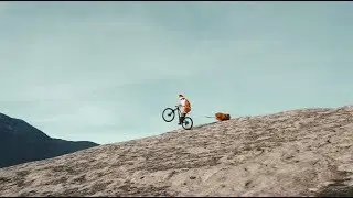 NICO VOUILLOZ BADASS SANTA CLAUS IN MTB (4K)