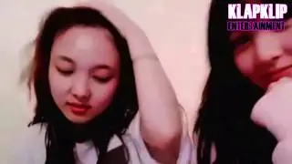 Twice jamming singing & dancing Blackpink's Playing With Fire