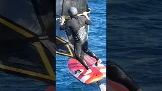 Windsurfing on the Foil