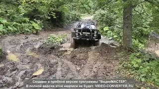 Джип монстр , по горным дорожкам!