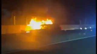 Veicolo in fiamme lungo l’Autolaghi