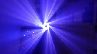 Begeisterte ;) Vorführung des Lichteffekts Showtec DreamWave (Werbung)
