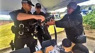 POLICE SHOW ME ALL THE FIREARMS THEY USE IN THE ARMED POLICE!