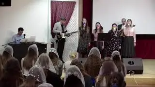 Часто мы себя не видим / Песня