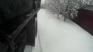 Буксую,заносит,на лысой резине в гололед Чуть камаза