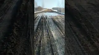 60-сантиметровые ямы на дороге Бакмасиха-Старый Карапуз