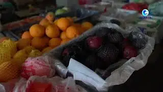 Fresh fruits and vegetables deliver to high-altitude remote villages in SW China's Xizang