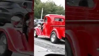 classic car show parade #classiccars