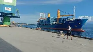 KAPAL TANTO LESTARI SANDAR DAN BONGKAR MUAT KONTAINER
