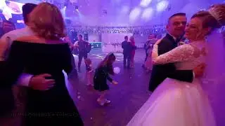 Andrada Gabriela si formatia Nelu Popa / Ce Naș ce Nașă / Cea mai frumoasa este sotia ce o am acasa