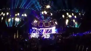 Skrillex @ Ultra 2015 | Jack Ü feat. Kai - Mind (LIVE w/ Skrillex Singing!)