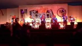 Tropical Azul - El Baile De Gavilan (Vivo)