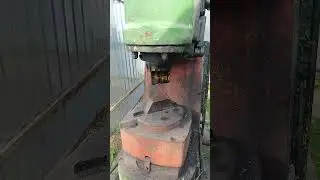 Первый пуск молота МА4129А #geflund #powerhammer #blacksmith #welding