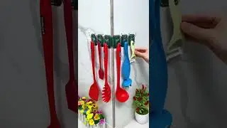 six linked hooks