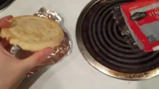 Kellys Rambling Reviews : cooking a costco mini pizza with foil in philips air fryer